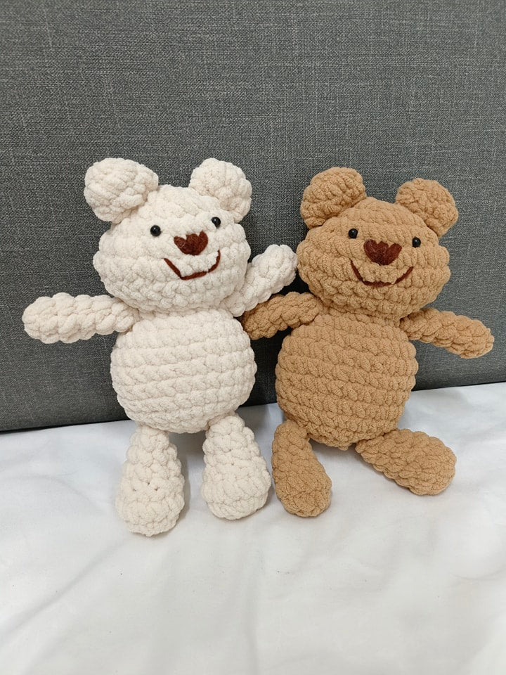 Smiling Bear Crochet Plush Toy – Enimade