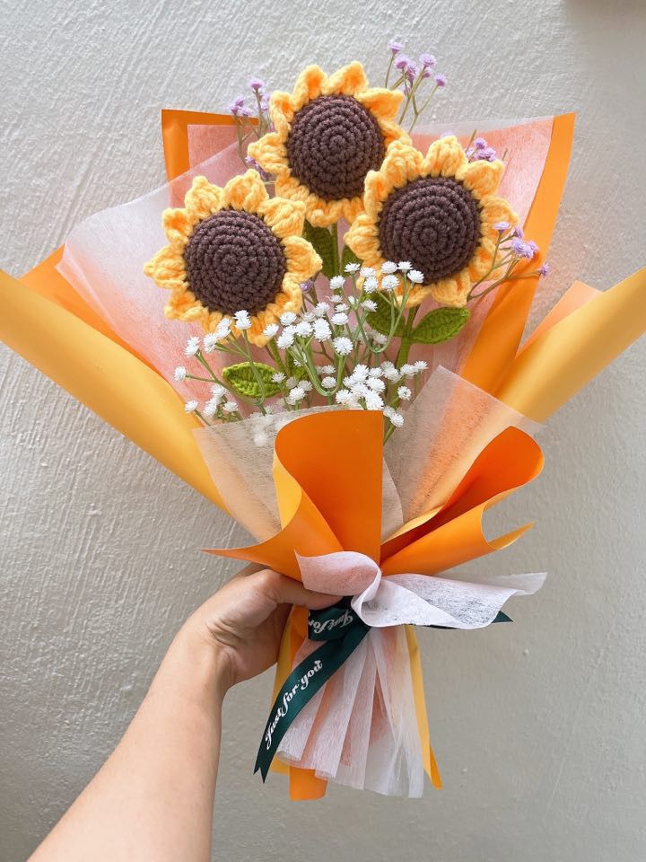 3 Sunflowers With Baby Breath Hand Bouquet