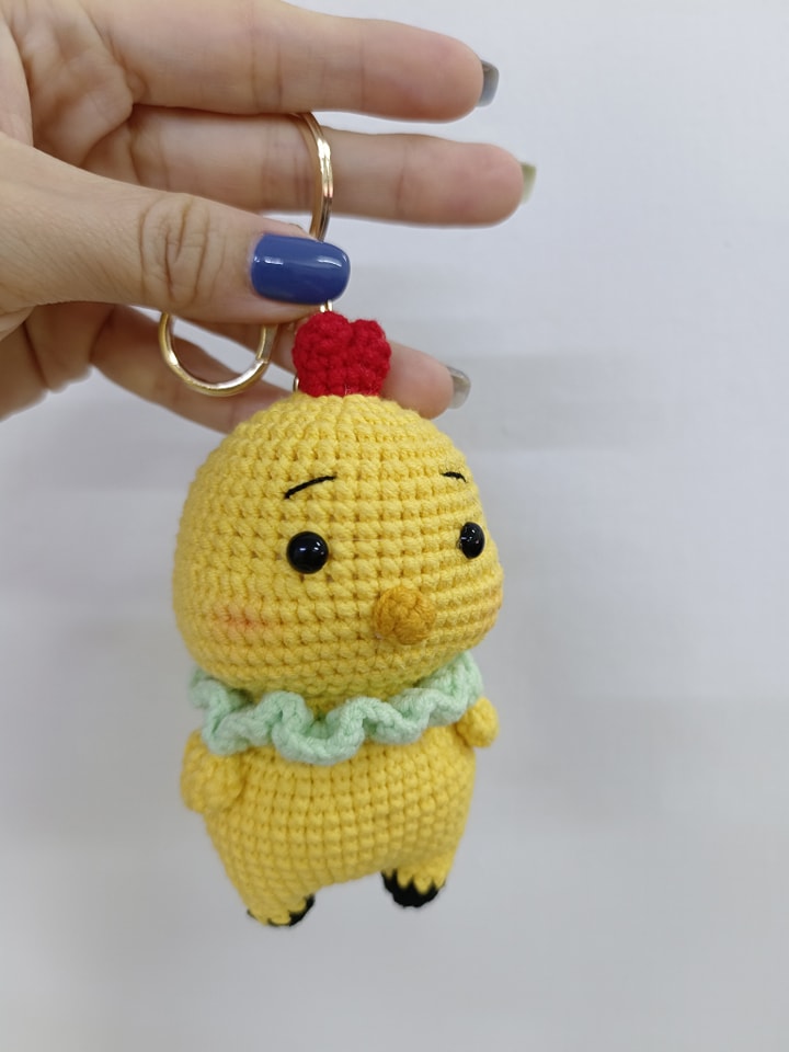 Chicken / Rooster / Hen with Comb and Beak Keychain