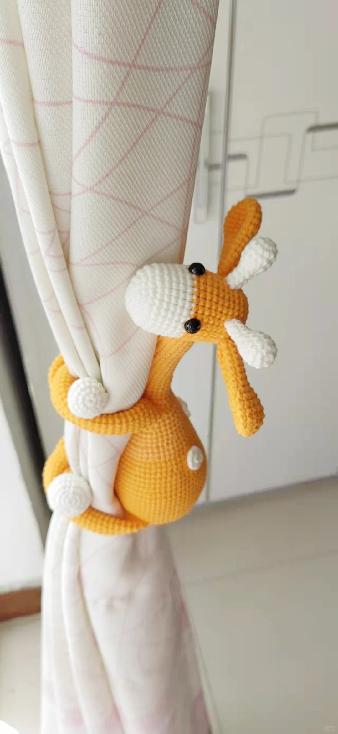 Giraffe Curtain Tie Back Crochet Pattern