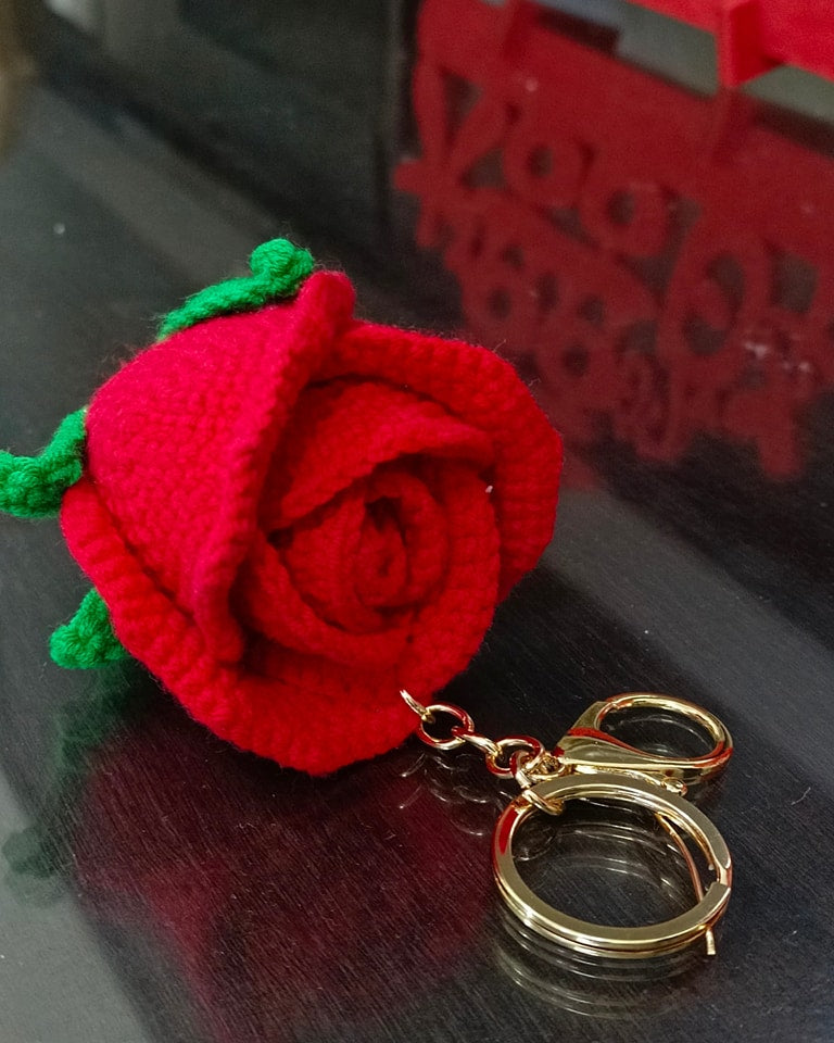 Wine Rose with Stem Crochet Pattern