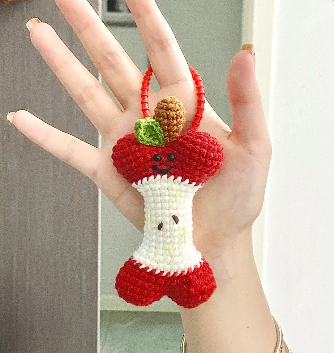 Apple Core Crochet Pattern (Low Sew)